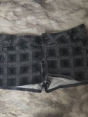 Volcom Black and White Geometric Print Chino Shorts